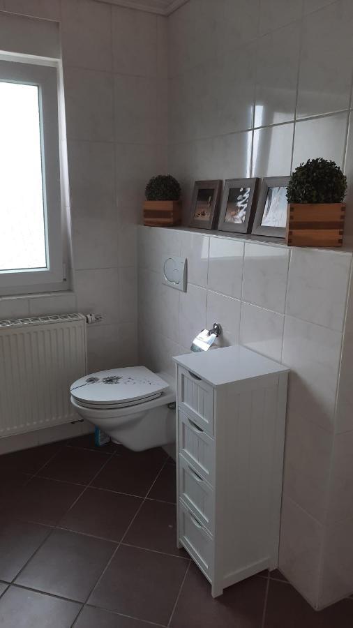 Ferienwohnung Am Kurpark Bad Camberg Esterno foto